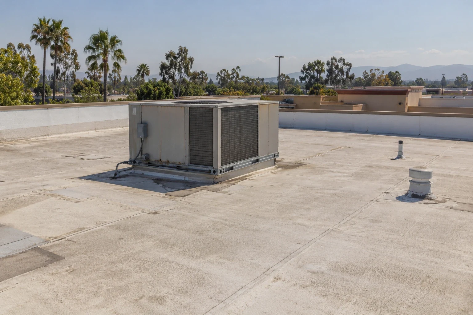 Commercial Roofing for Retail and Restaurant Chains in Simi Valley Commercial Roofing for Retail and Restaurant Chains in Simi Valley
