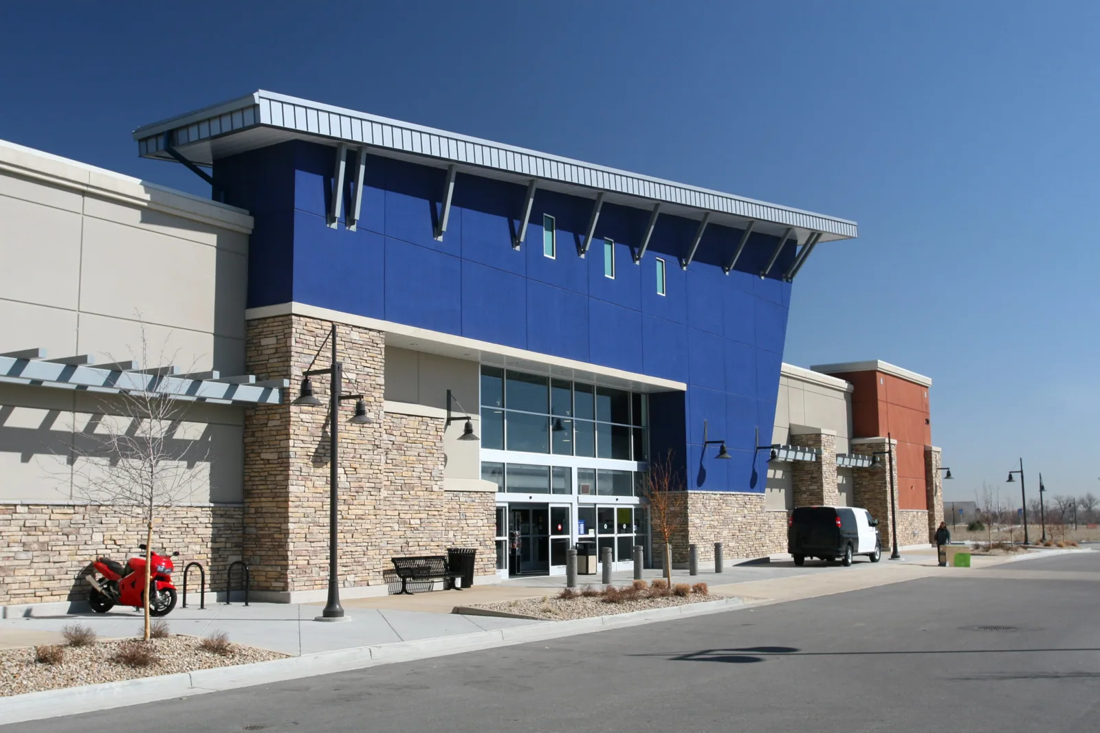 Big-Box Retail Roofing in Simi Valley, CA Big-Box Retail Roofing in Simi Valley, CA
