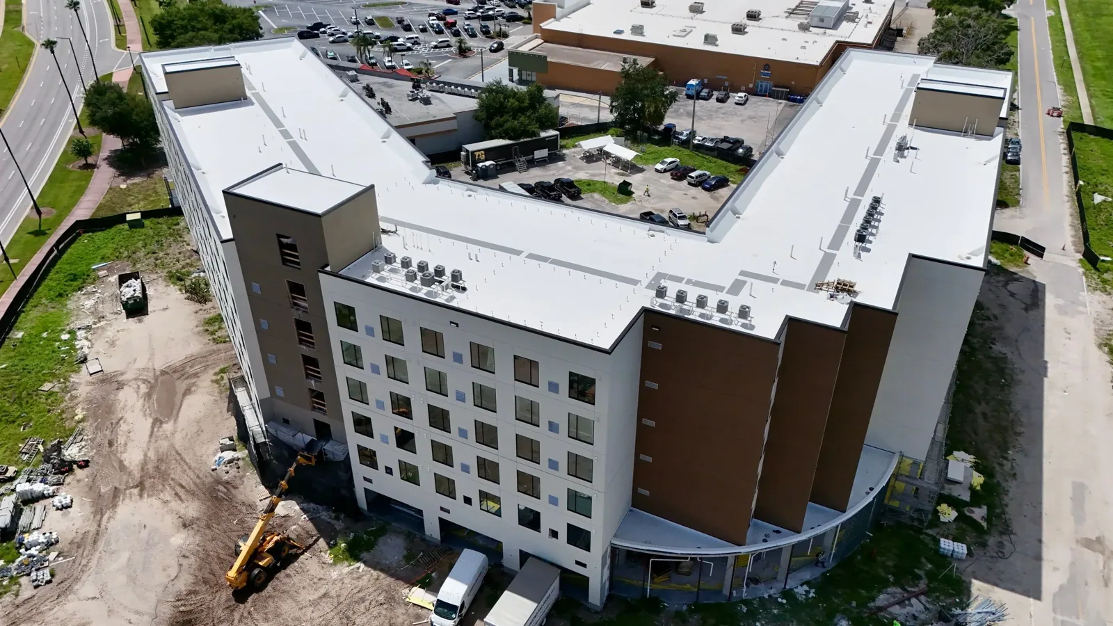 Commercial roof repair in Simi Valley, CA